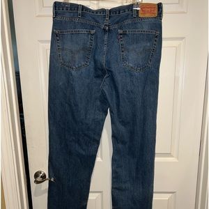 Vintage Levi’s 550 W38 L34 relaxed straight leg fit